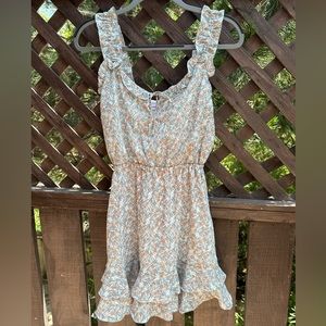 Cupcakes and Cashmere ivory Ferrara floral ruffle dress